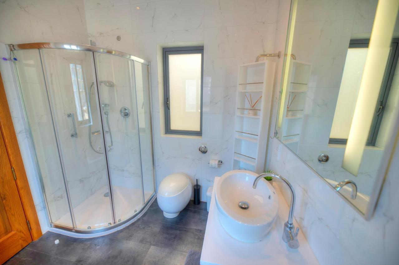 Spacious 3Bedrooms With Spectacular Views Goslm-6 สลีมา ภายนอก รูปภาพ